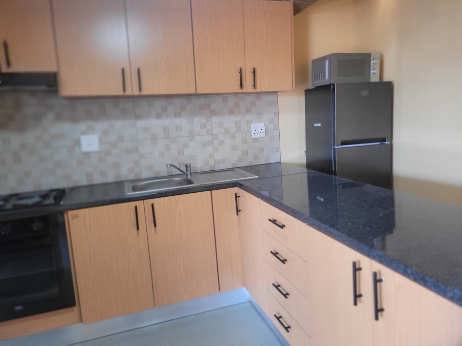 To Let 1 Bedroom Property for Rent in Goodwood Estate Western Cape